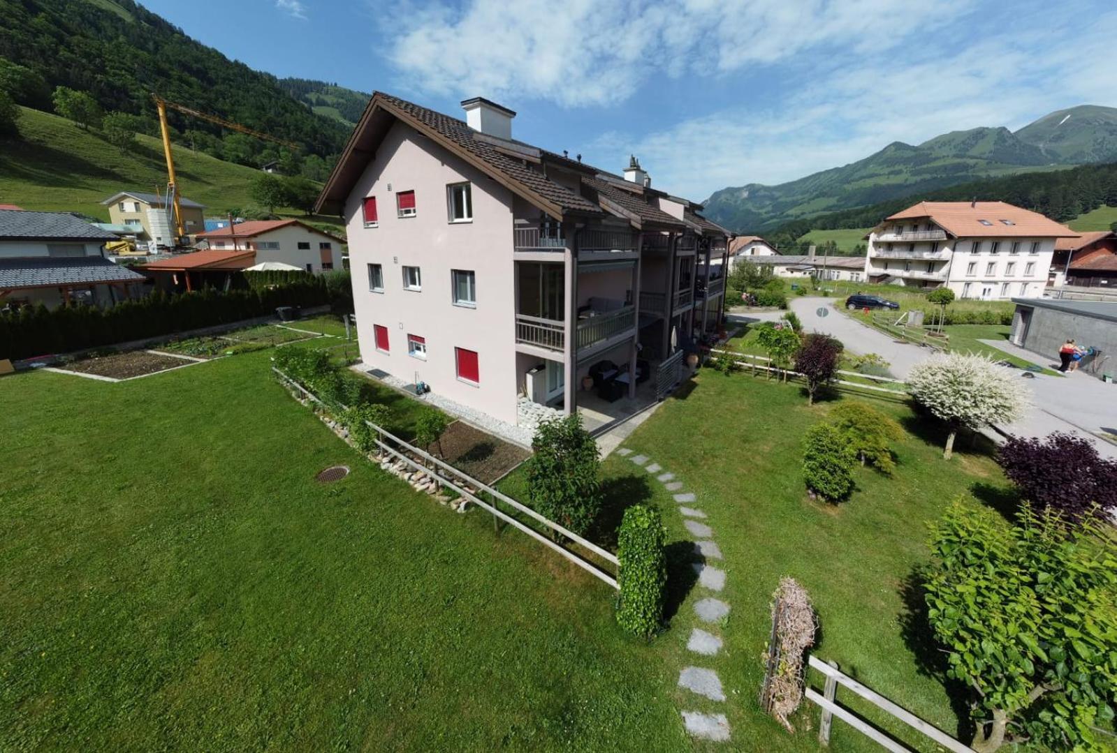 Gruyere Alpes Appartement 3 Chambres Bbq Parking Neirivue Dış mekan fotoğraf