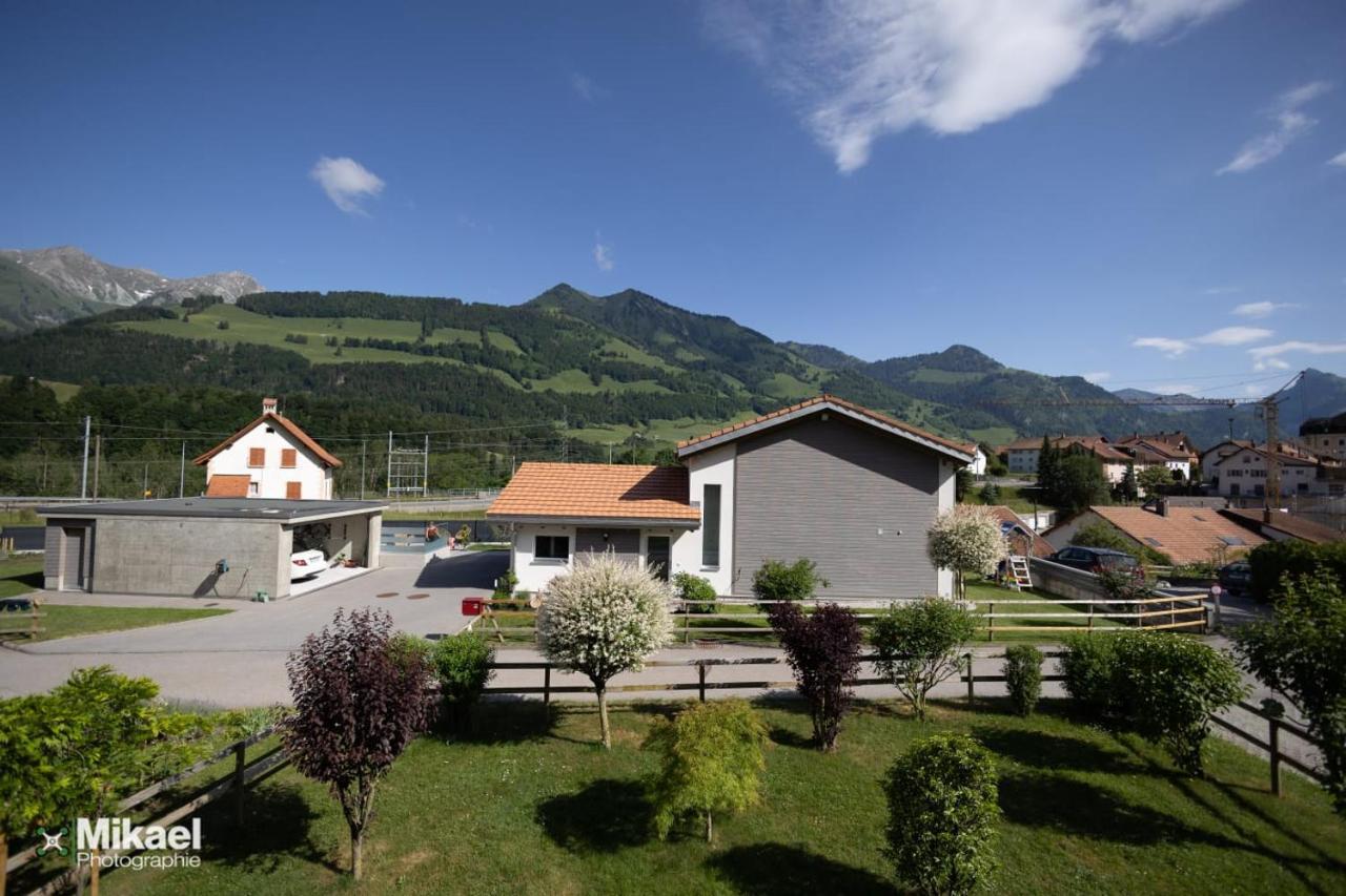 Gruyere Alpes Appartement 3 Chambres Bbq Parking Neirivue Dış mekan fotoğraf